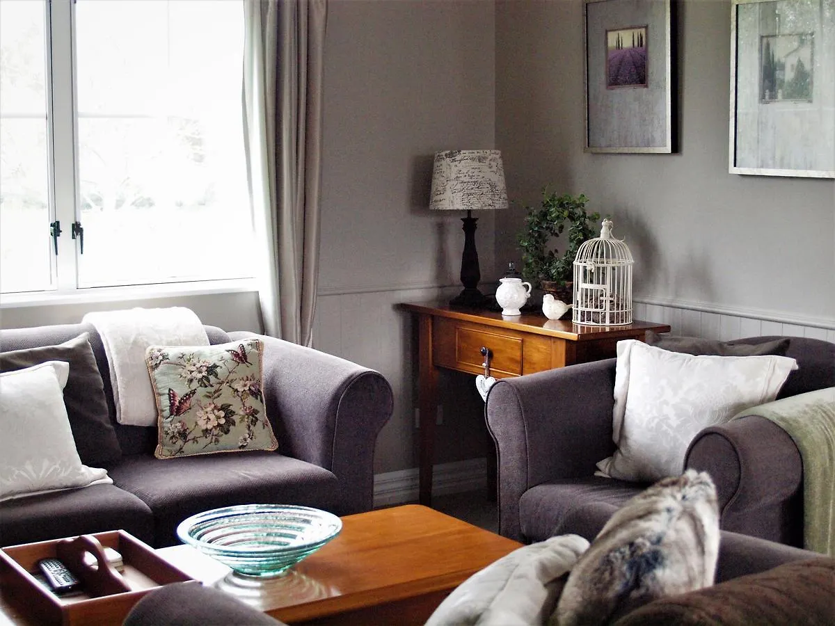 Hillsfield House Bed & Breakfast Marlborough Blenheim New Zealand